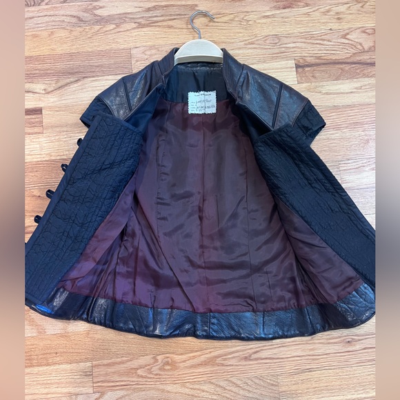 Gary Graham Brown Leather Vest, Size 4 - Picture 11 of 16